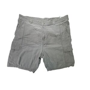 Tommy Bahama shorts Men's size 40 beige